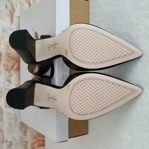 New Jessica Simpson Nazeli 3 Pumps - Picture 6 of 9